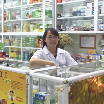 Pharmacist Tang Thi Sen